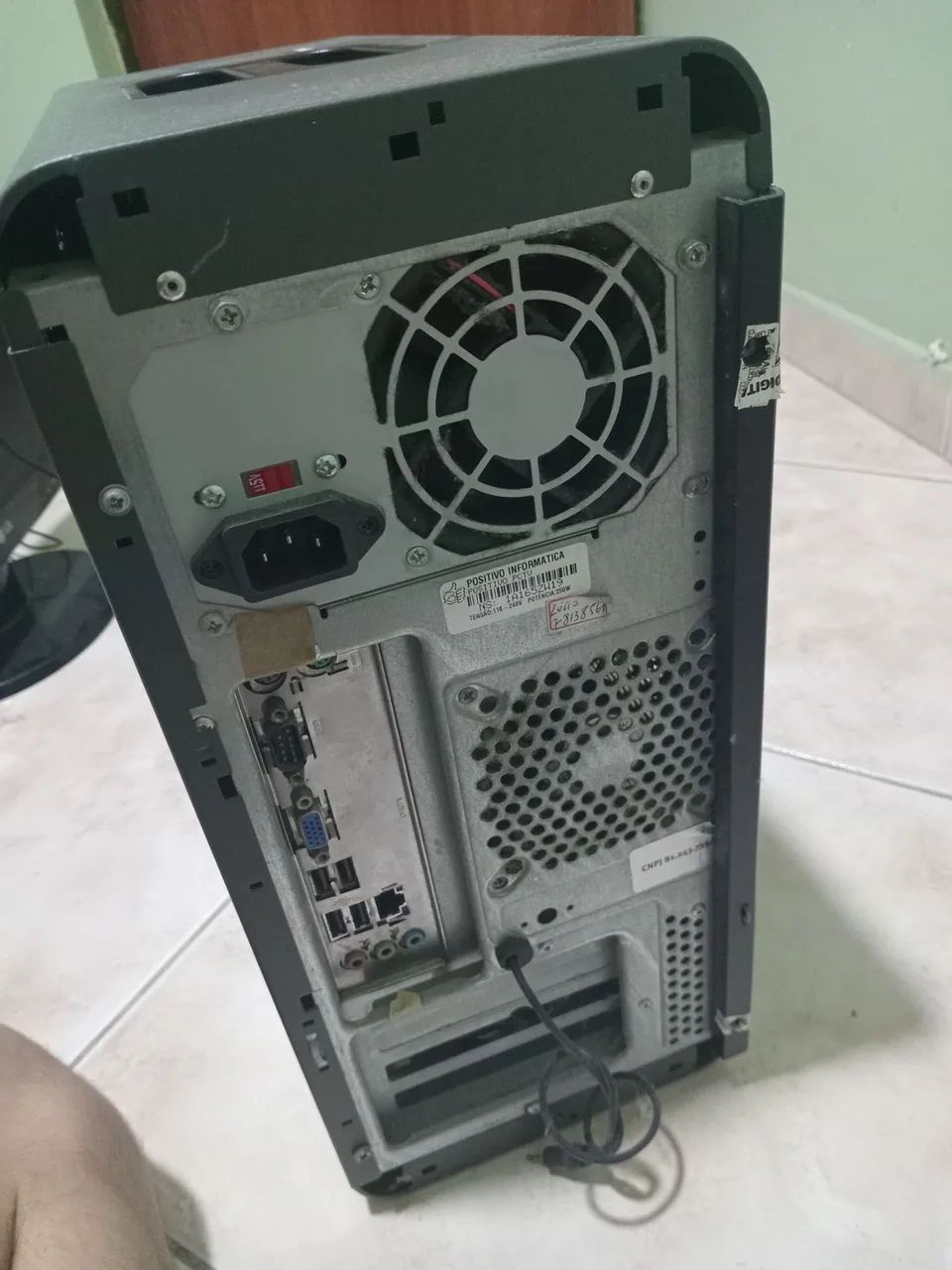 Computador da Positivo antigo,  porém funcional - Foto 2