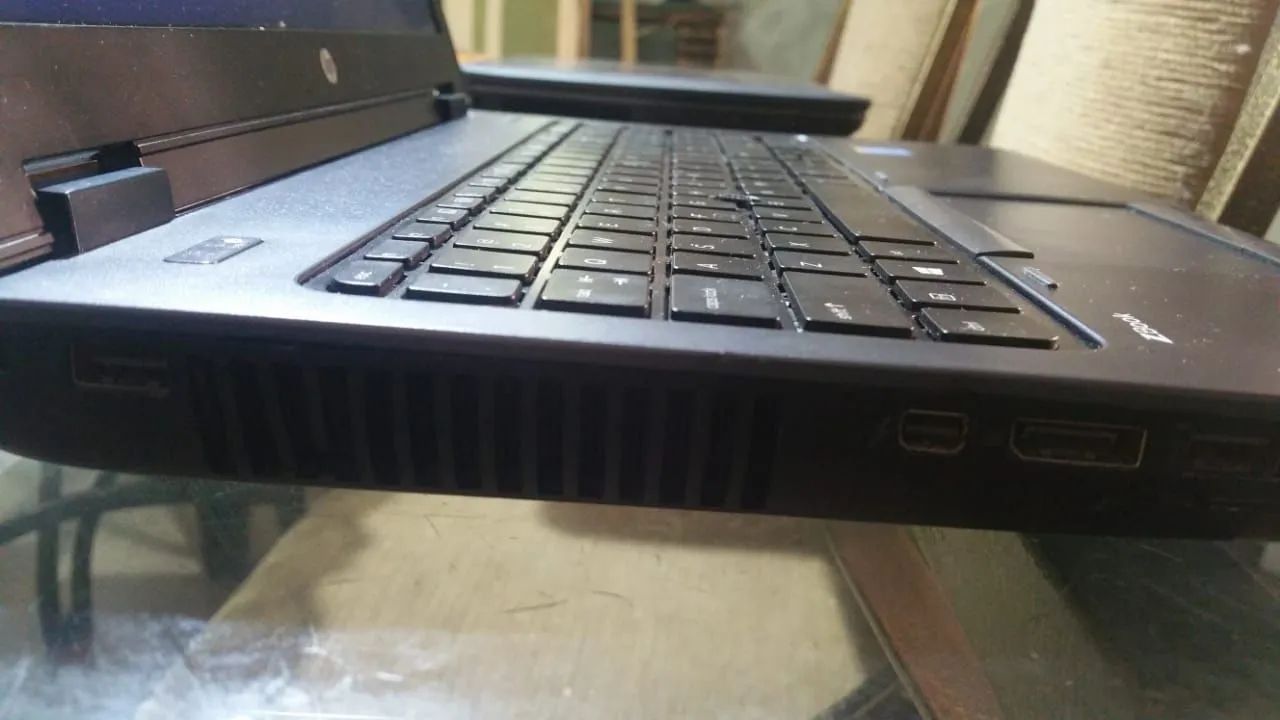 HP ZBOOK 15 G2 - Foto 3