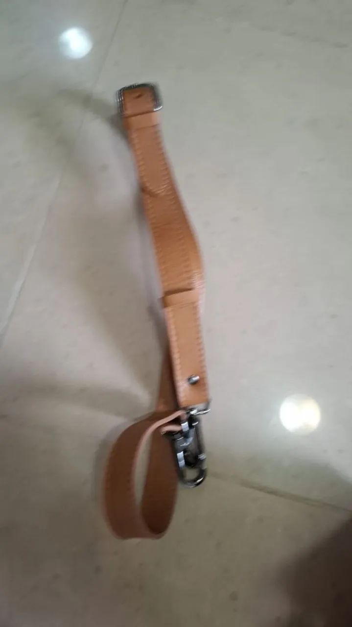 Bolsa média em couro NOVA - Foto 3