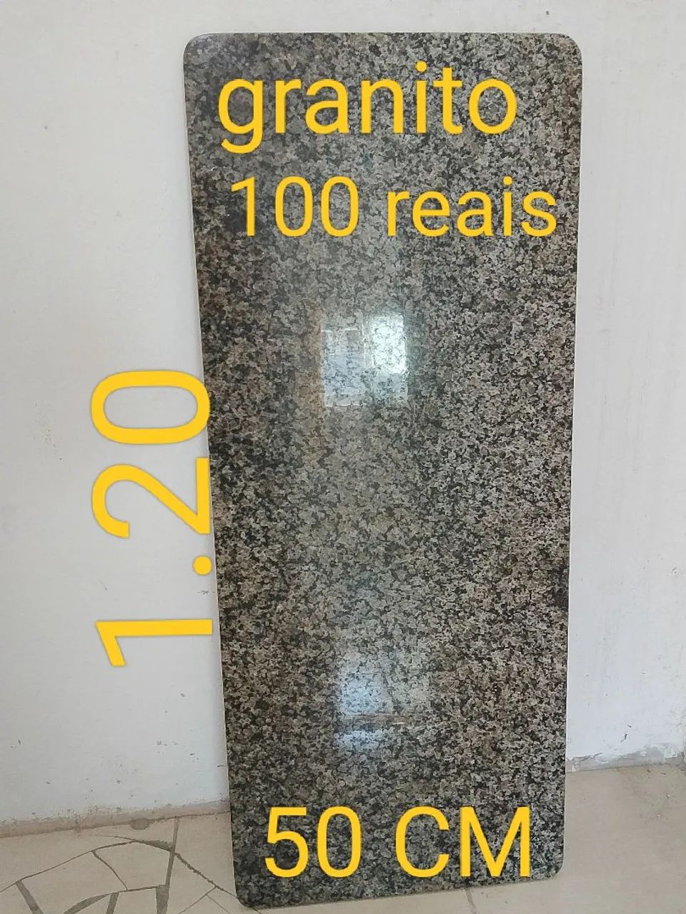 Pedra de granito 100 reais no dinheiro 