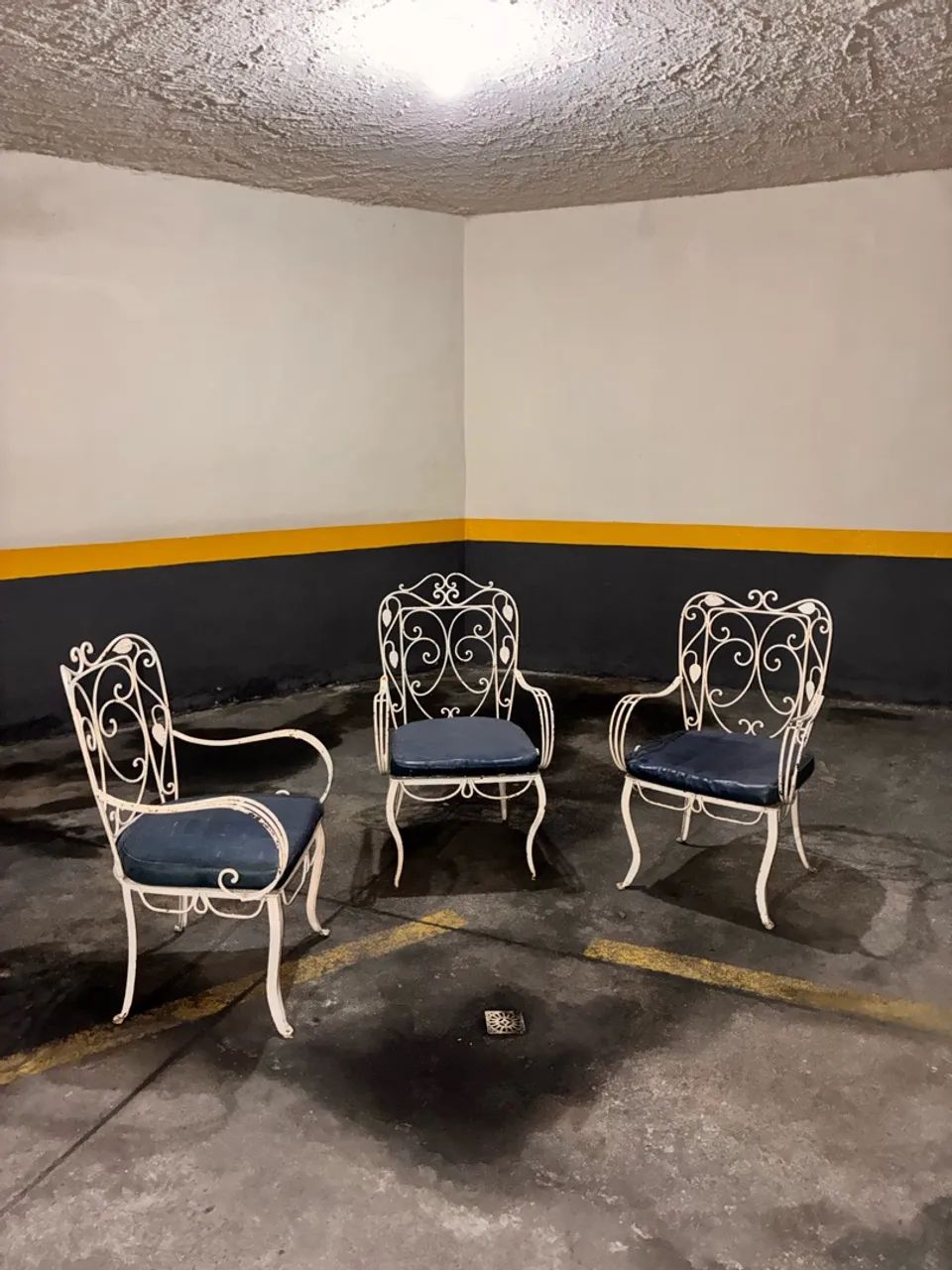 Conjunto de três cadeiras para varandas ou jardins - Foto 2