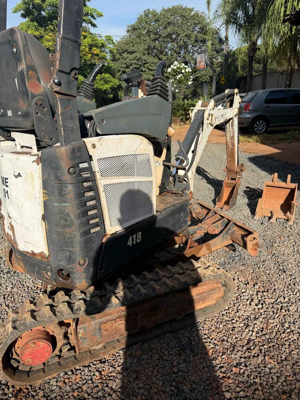 Mini escavadeira bobcat 418 - Foto 3