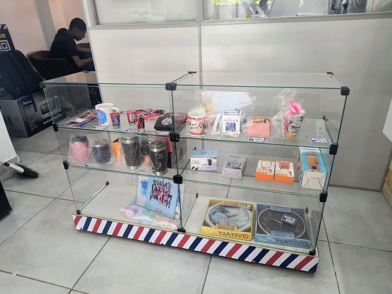 BALCÃO VITRINE MOSTRUÁRIO 