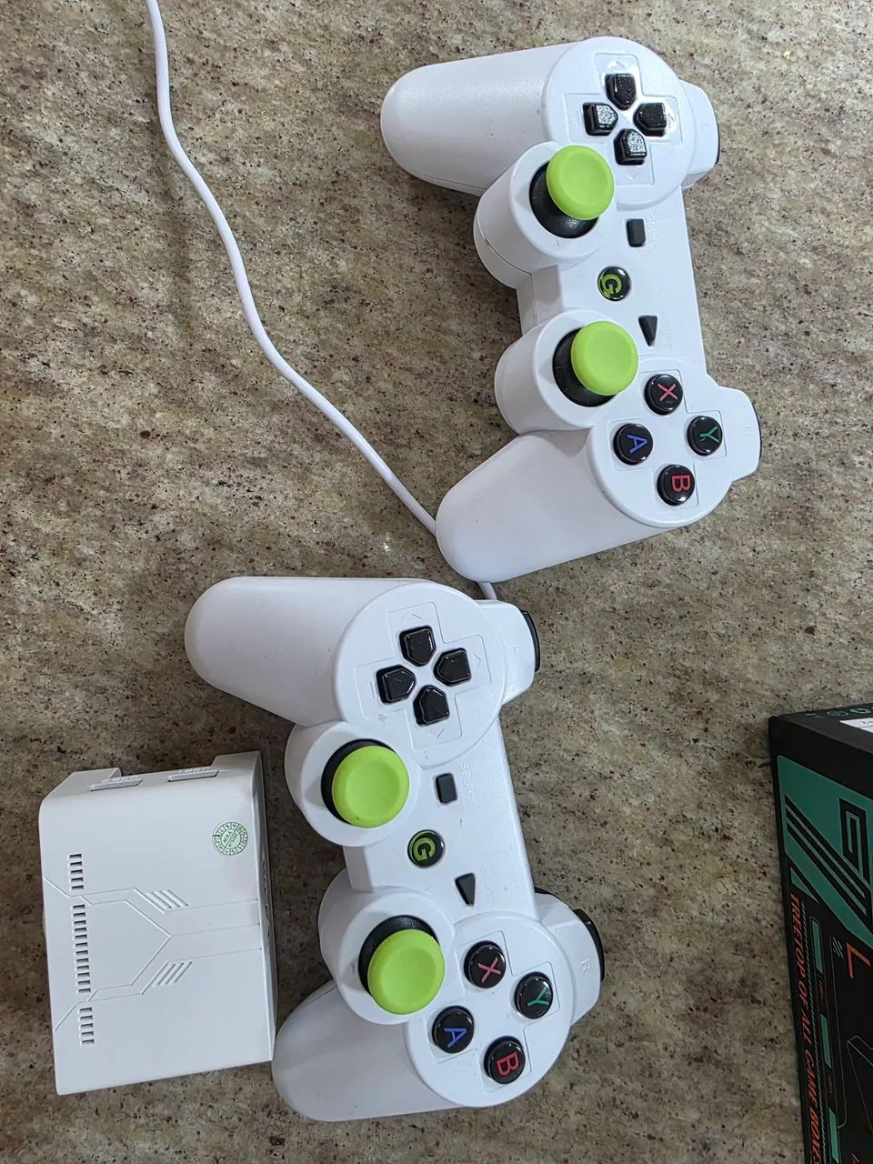 Game Stick Y7 Original 128+64GB Lançamento Videogame +2 Controles Sem Fio, wireless. - Foto 2