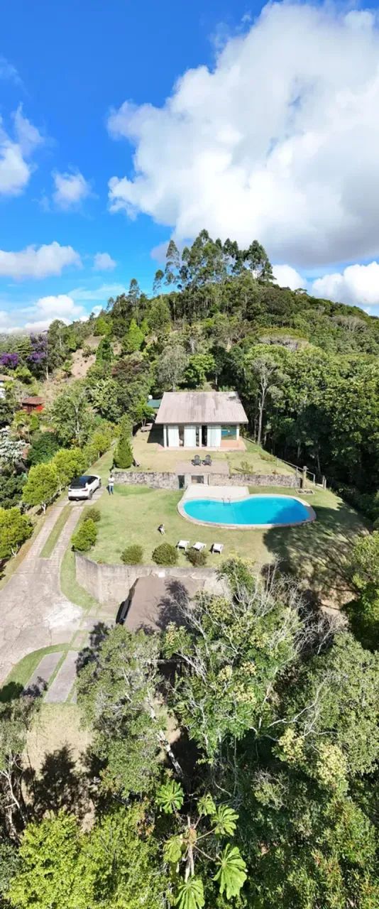 Vende-se lindo sítio no interior de Marechal Floriano ES