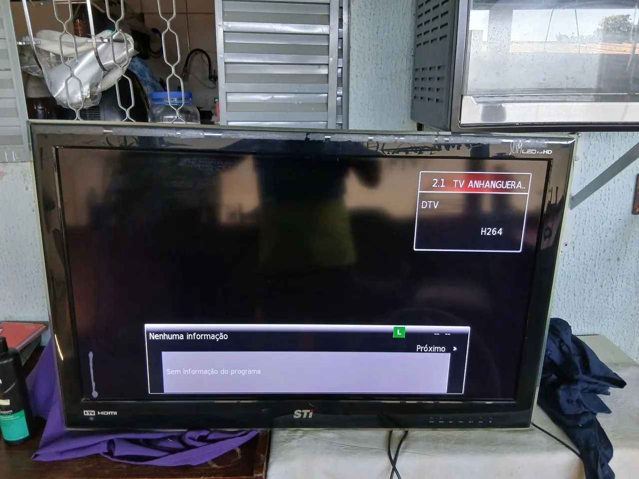 Televisão de 42 polegadas sti Semp Toshiba 
