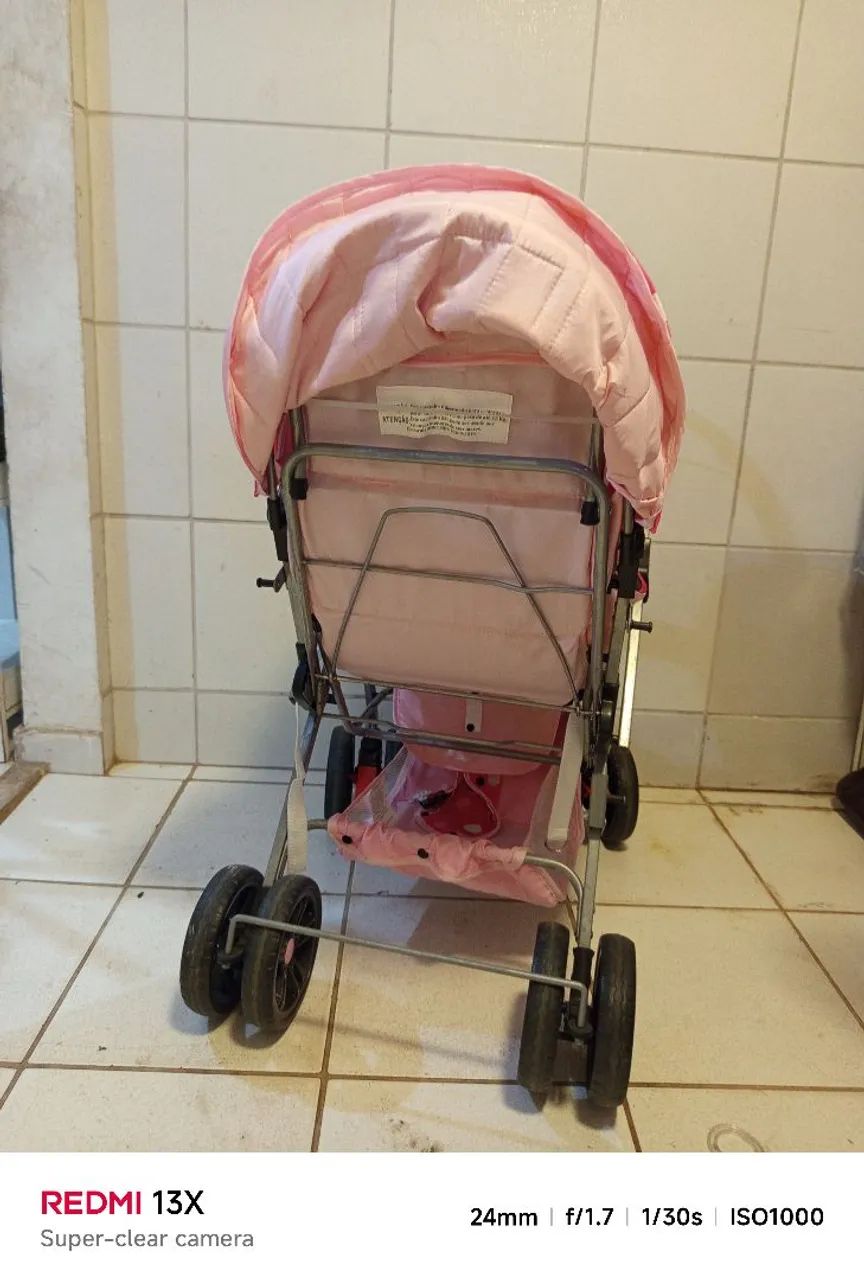 Carrinho de Bebé Confortável em Ótimo Estado - Foto 5