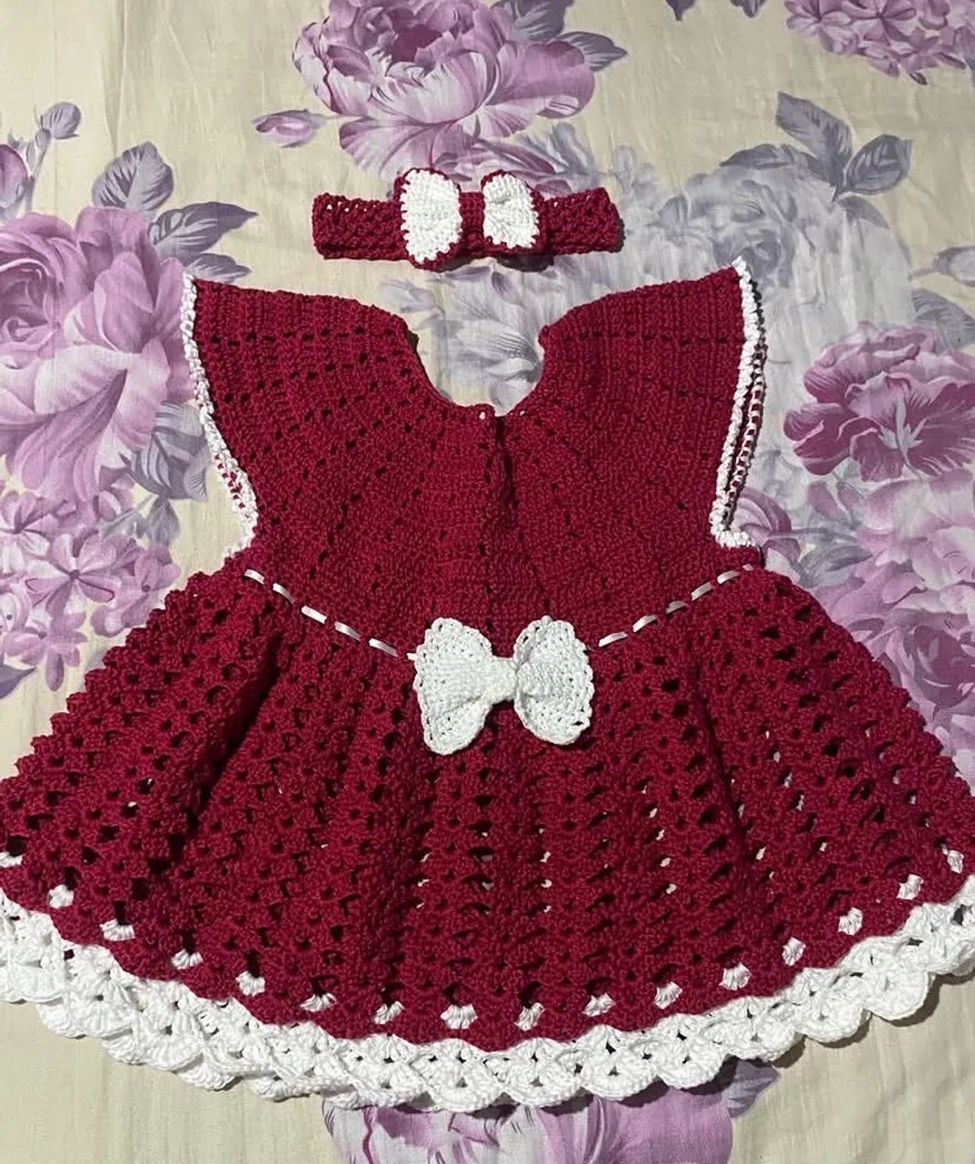 Vestidos de crochê infantil sob encomenda.