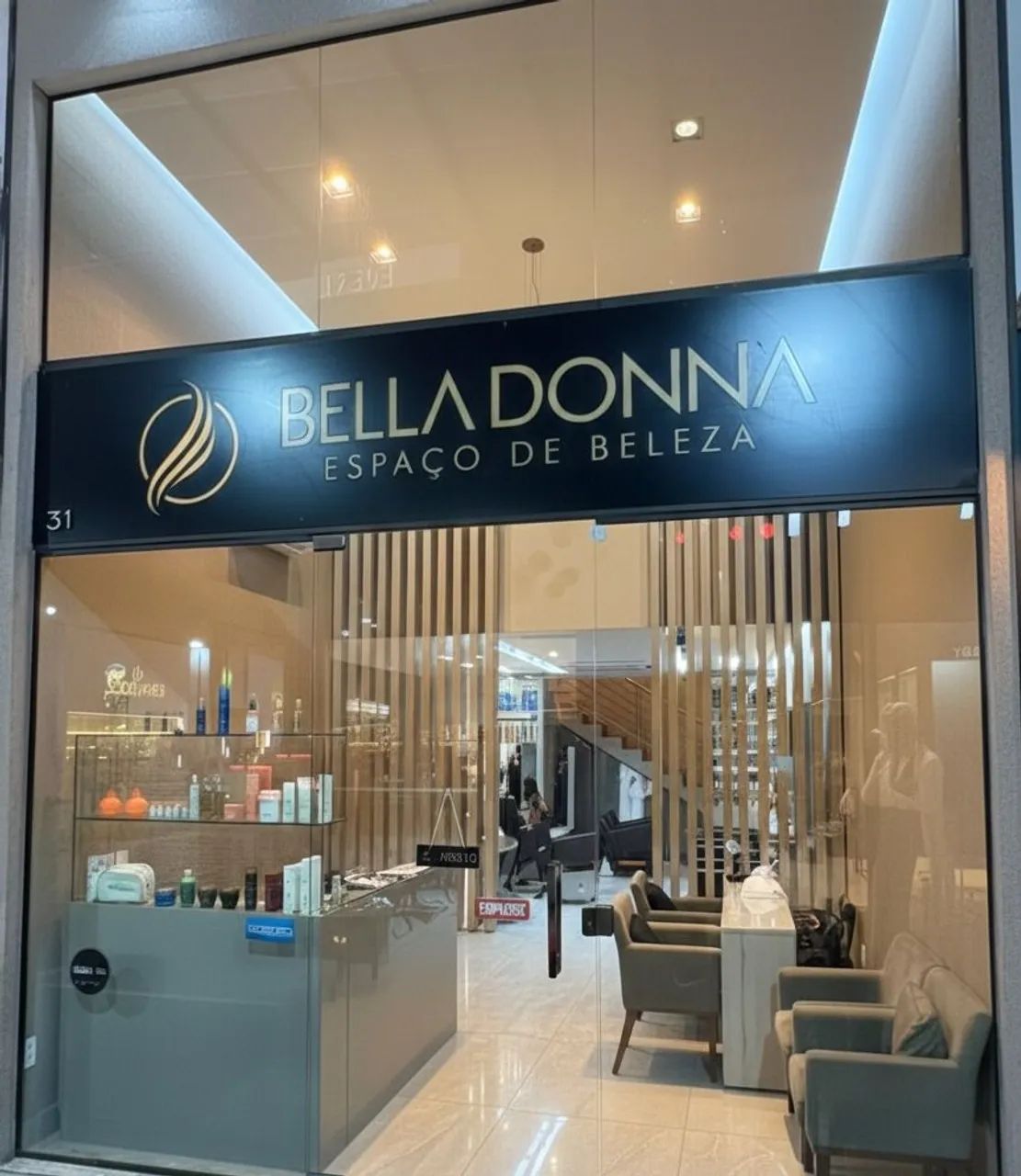 Contratamos manicure 