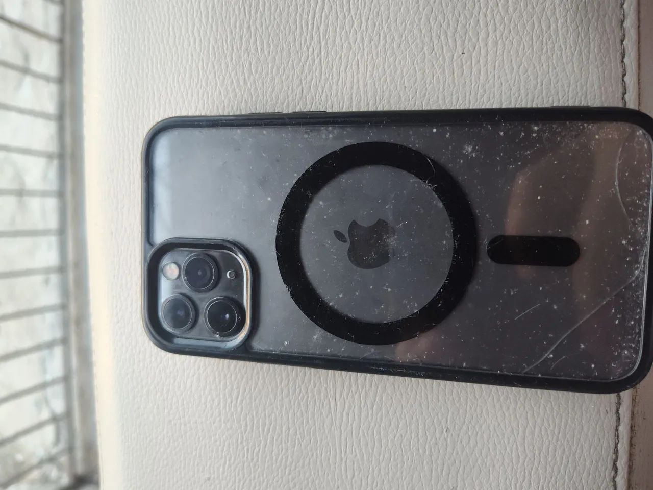 iPhone 11 pro - Foto 2