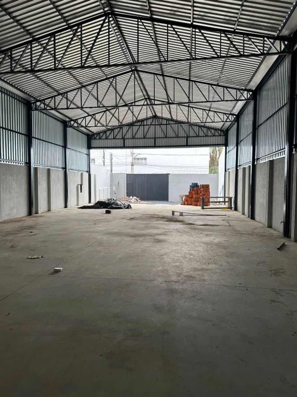 BARRACÃO - ALUGUEL - MARTA HELENA - Foto 2