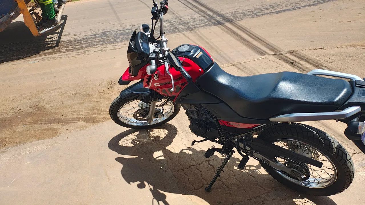 Crosser XTZ 23/24 vermelha  - Foto 2
