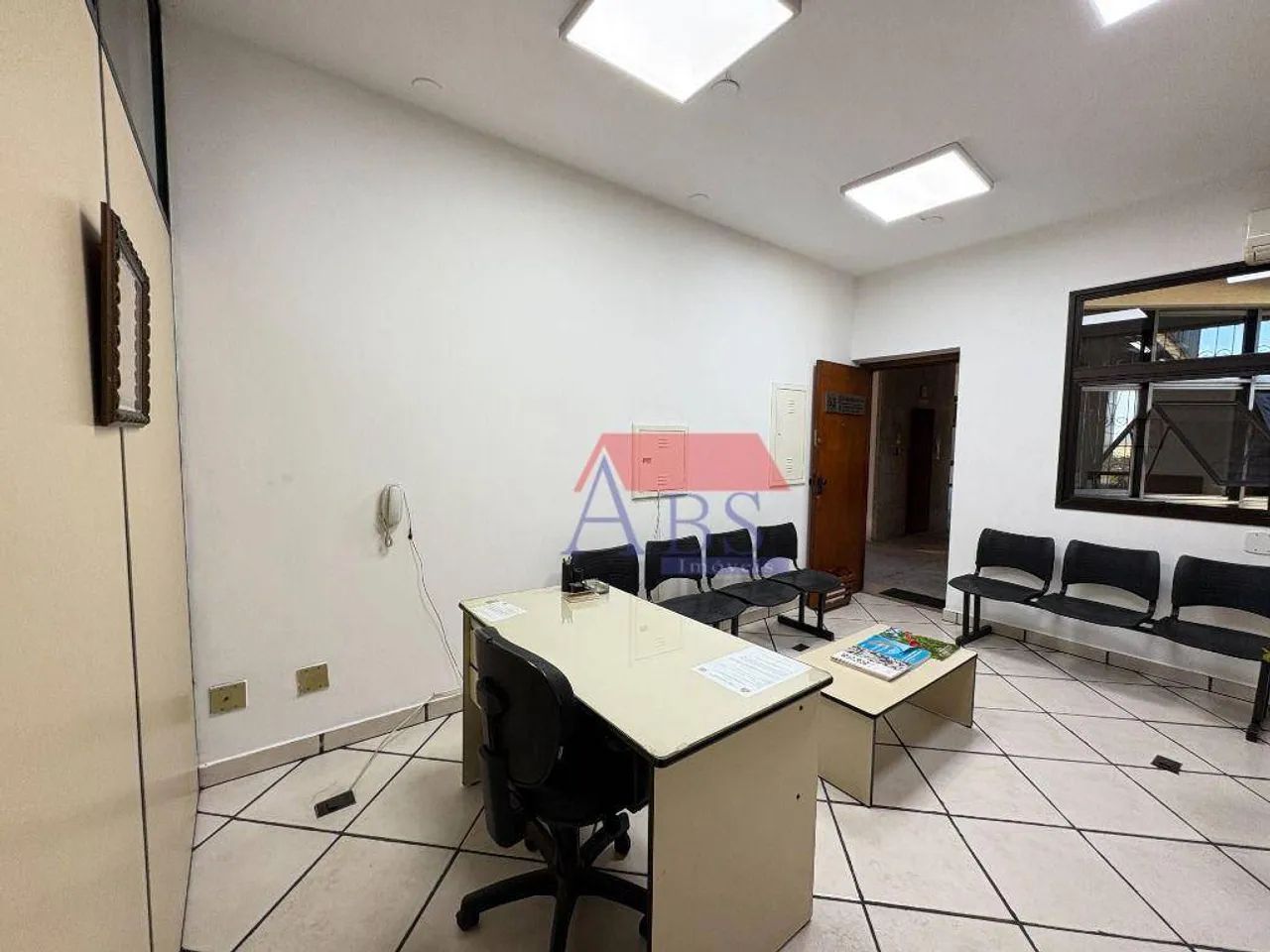 Conjunto comercial bem localizado. - Foto 3