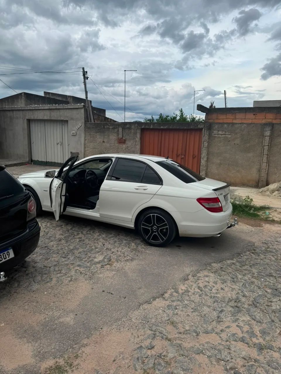 Mercedes-Benz C-180 C-180 CGI Classic 1.8 16V 156cv Aut. 2011