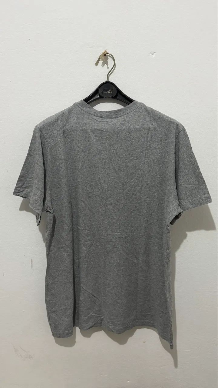 Camiseta Nike Mini Swoosh - Foto 2