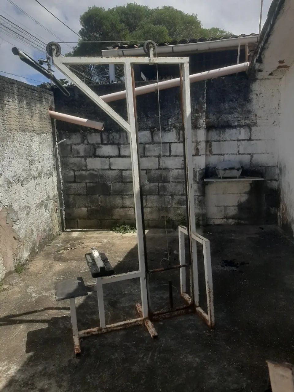 Aparelho de musculação 