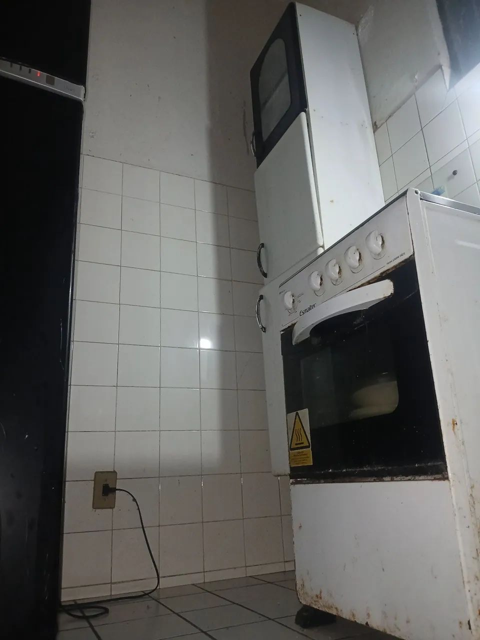 Fogão + Armário em pé 100.00 - Foto 4
