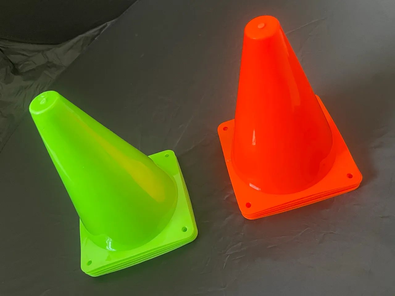 Kit Cones de Treinamento/Agilidade - Novos (Laranja e Verde)