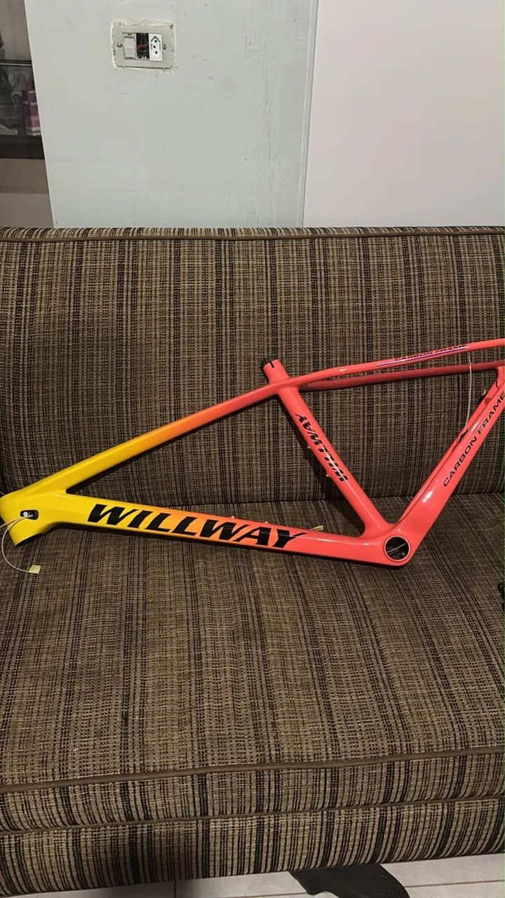 Quadro de MTB tamanho 17 carbono  - Foto 2