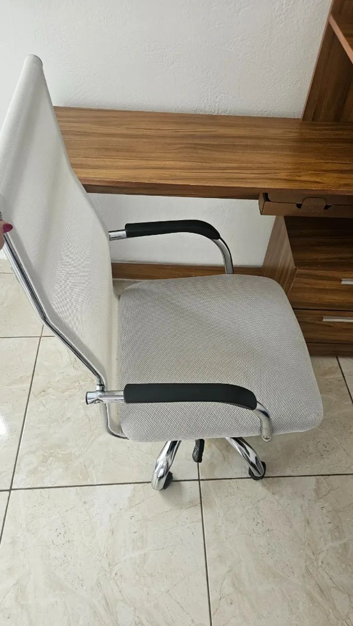 Mesa e cadeira  - Foto 3
