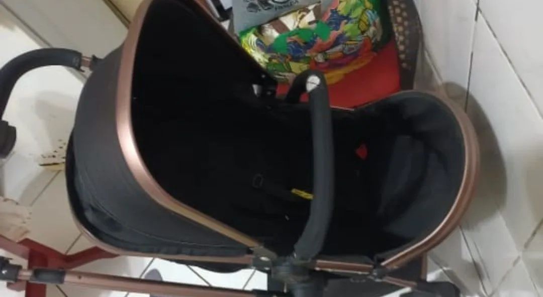Carrinho de bebê  - Foto 2