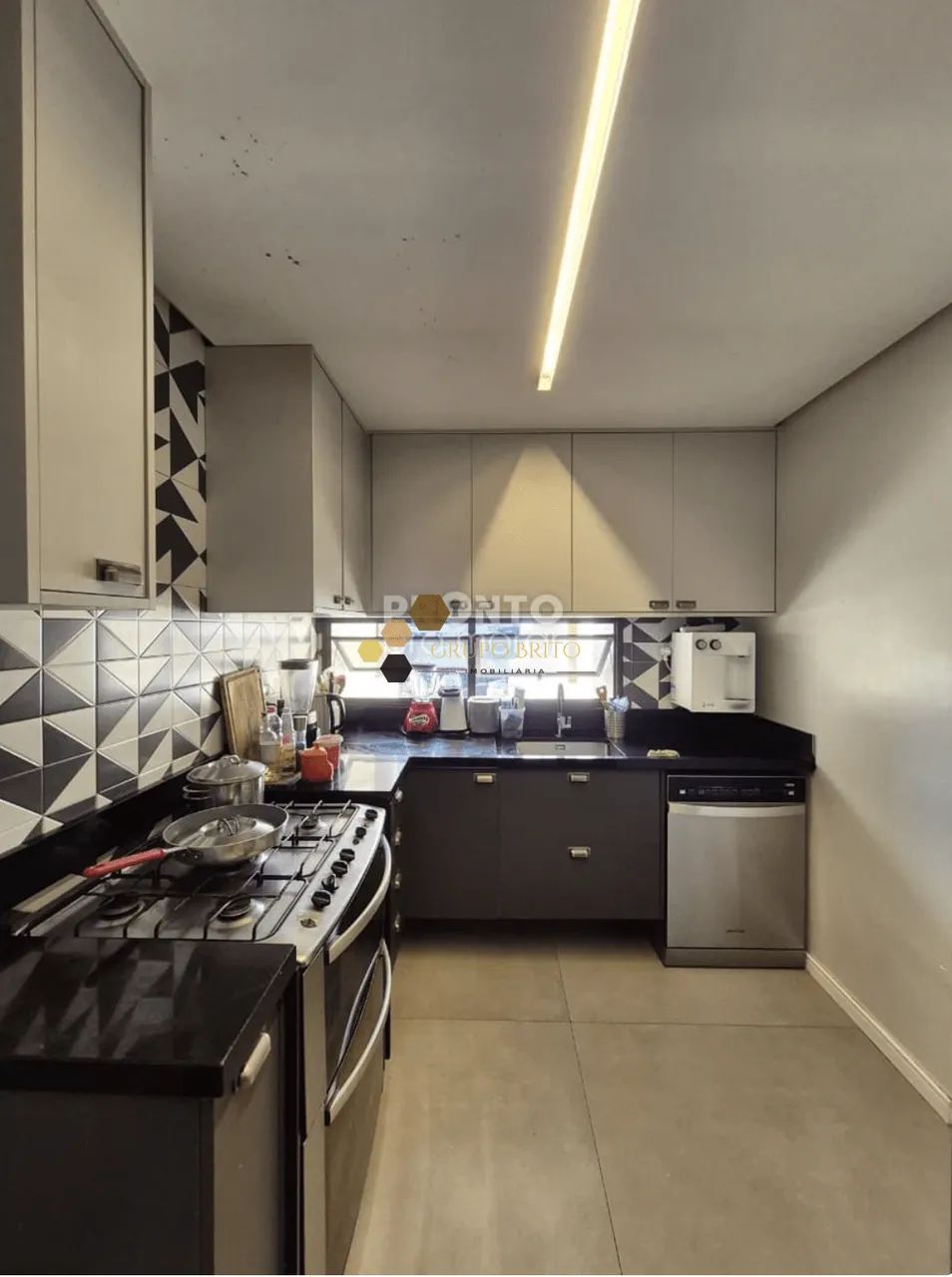 Apartamento nos Aflitos - Foto 2