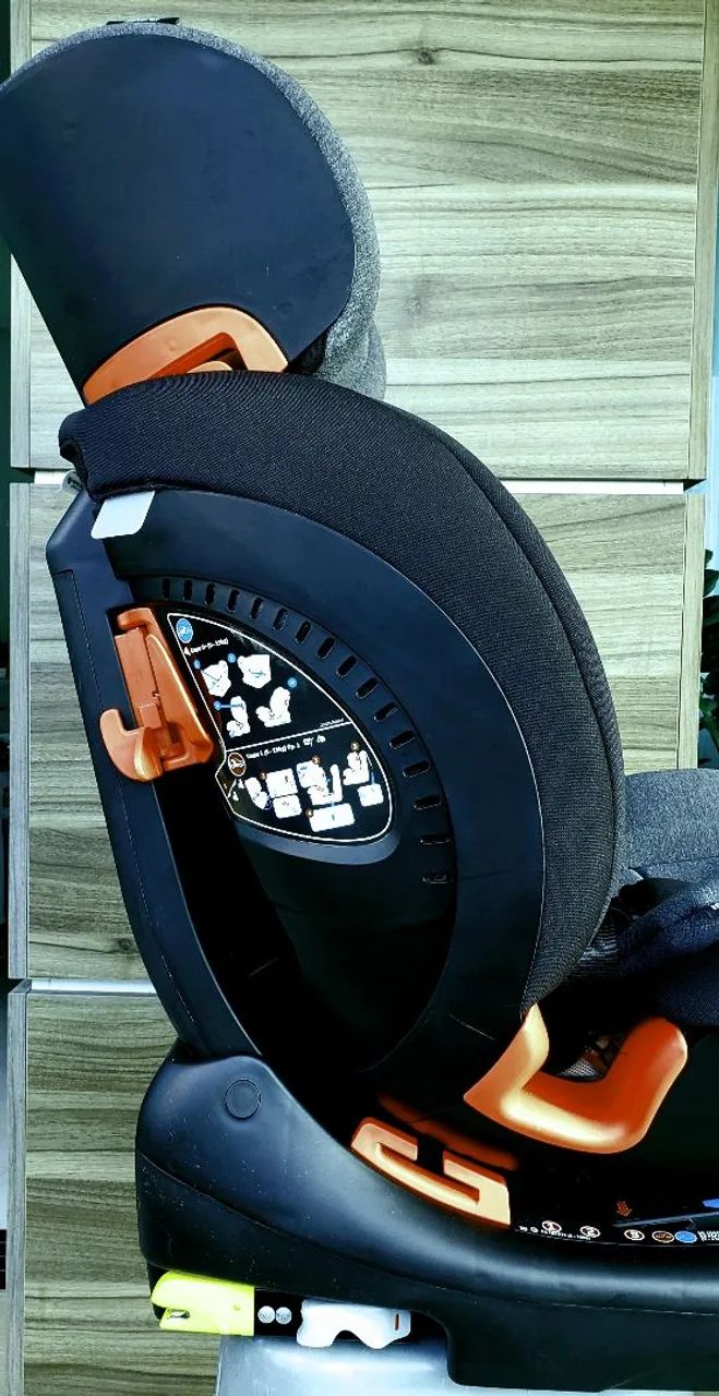 Cadeira Infantil p/ carro, marca MAXI-COSI, modelo Jasper, de 0 a 36Kg, cheirando a nova. - Foto 4