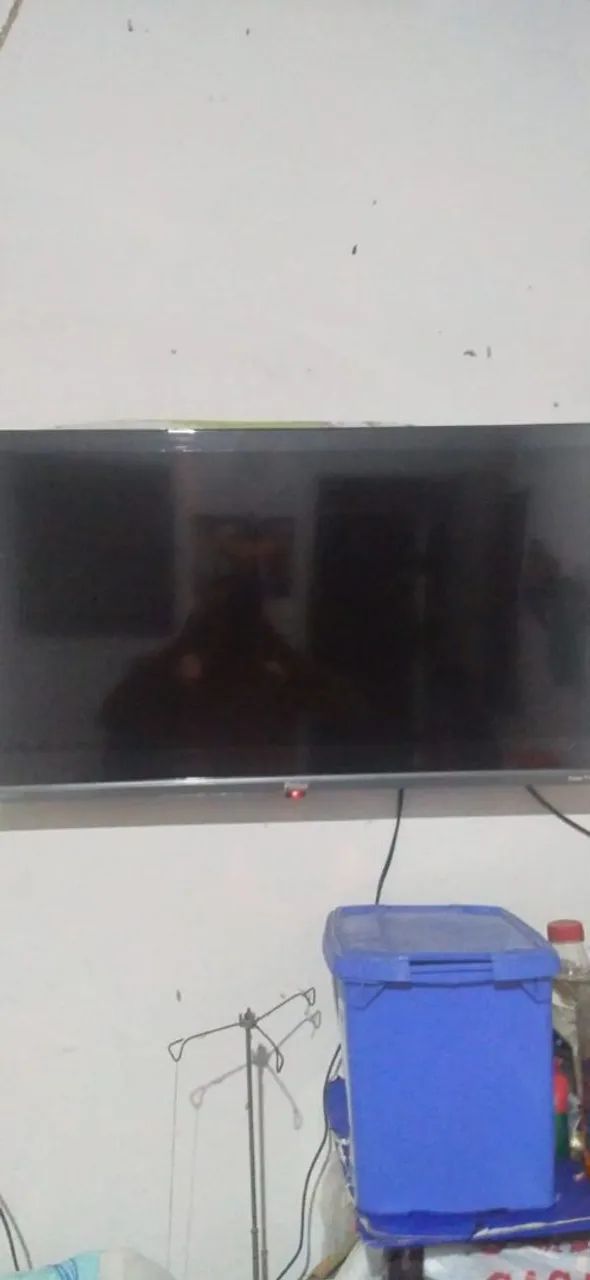 Tv semi nova só tem 10 meses de uso - Foto 3