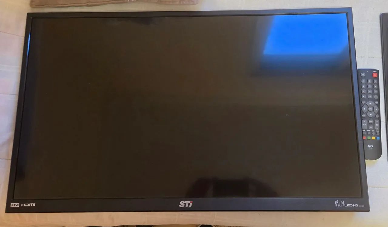 TV LED STI 32 polegadas, modelo LE3264BW