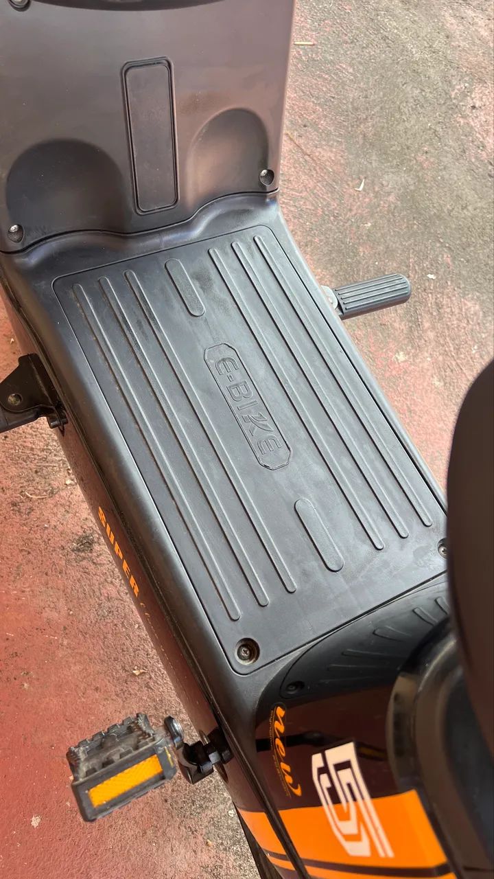 Bicicleta elétrica + acessórios - Foto 2