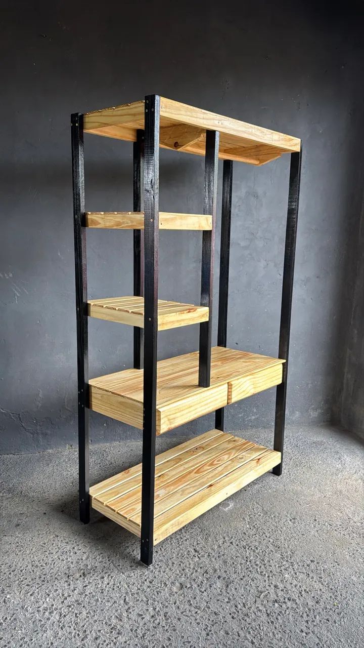 Arara closet com gaveta para Roupas