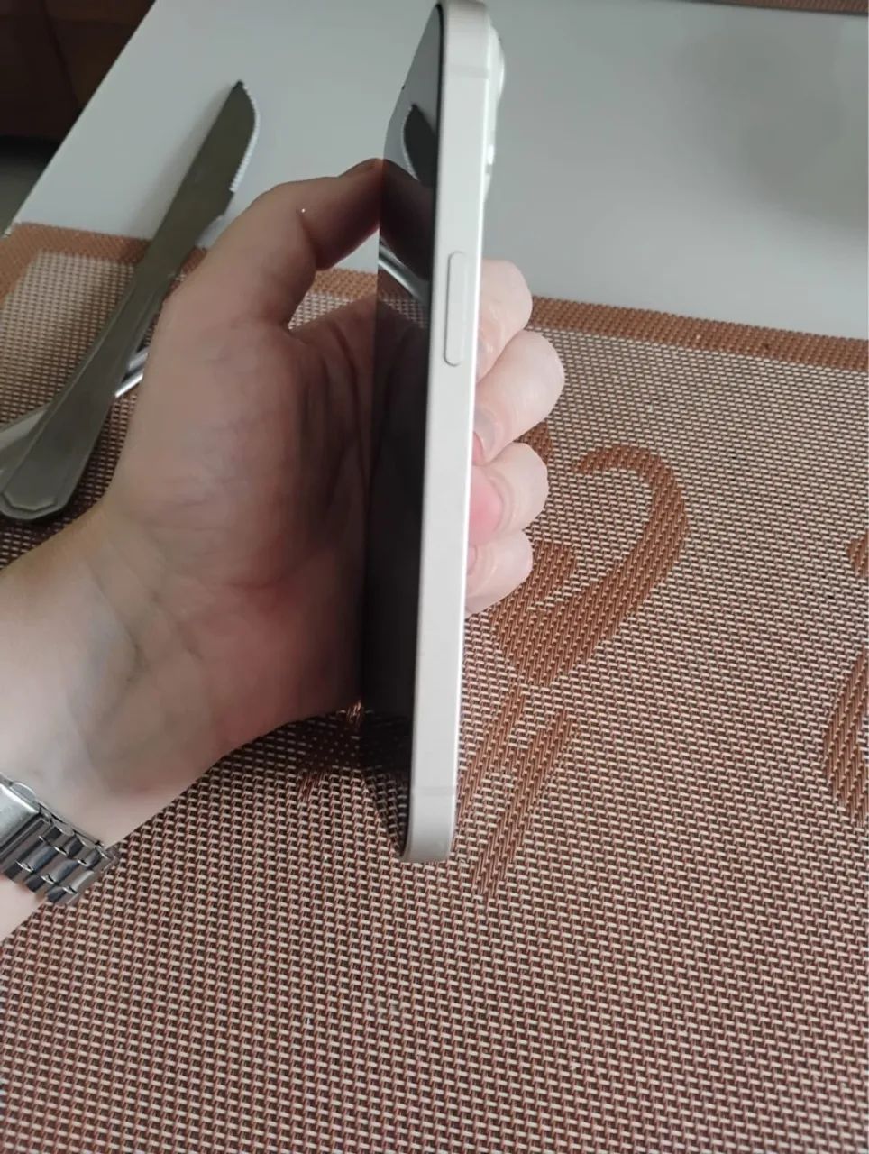 iPhone 14 - 128gb - branco - Foto 2