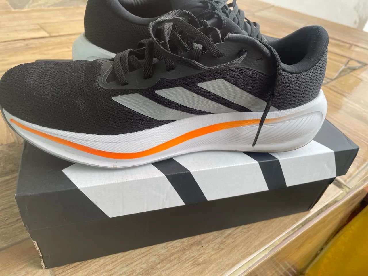 Tênis adidas  - Foto 4