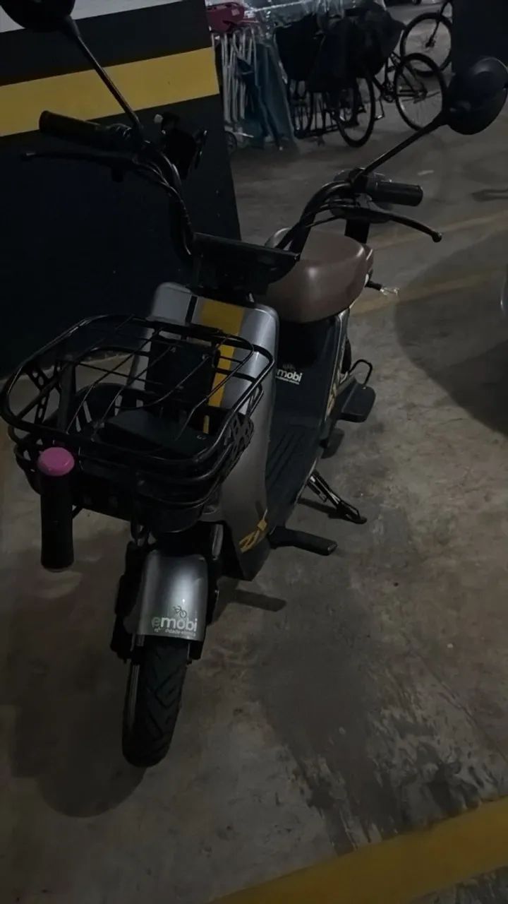 moto elétrica cor cinza  - Foto 2