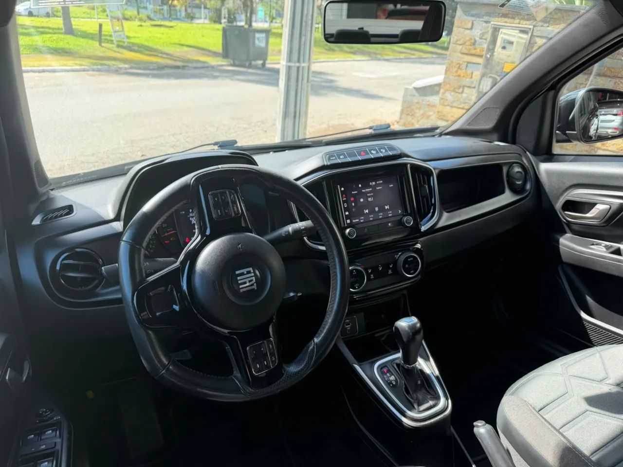 Fiat Strada Volcano 1.3 Flex 8V CD Aut. 2023 - Foto 5