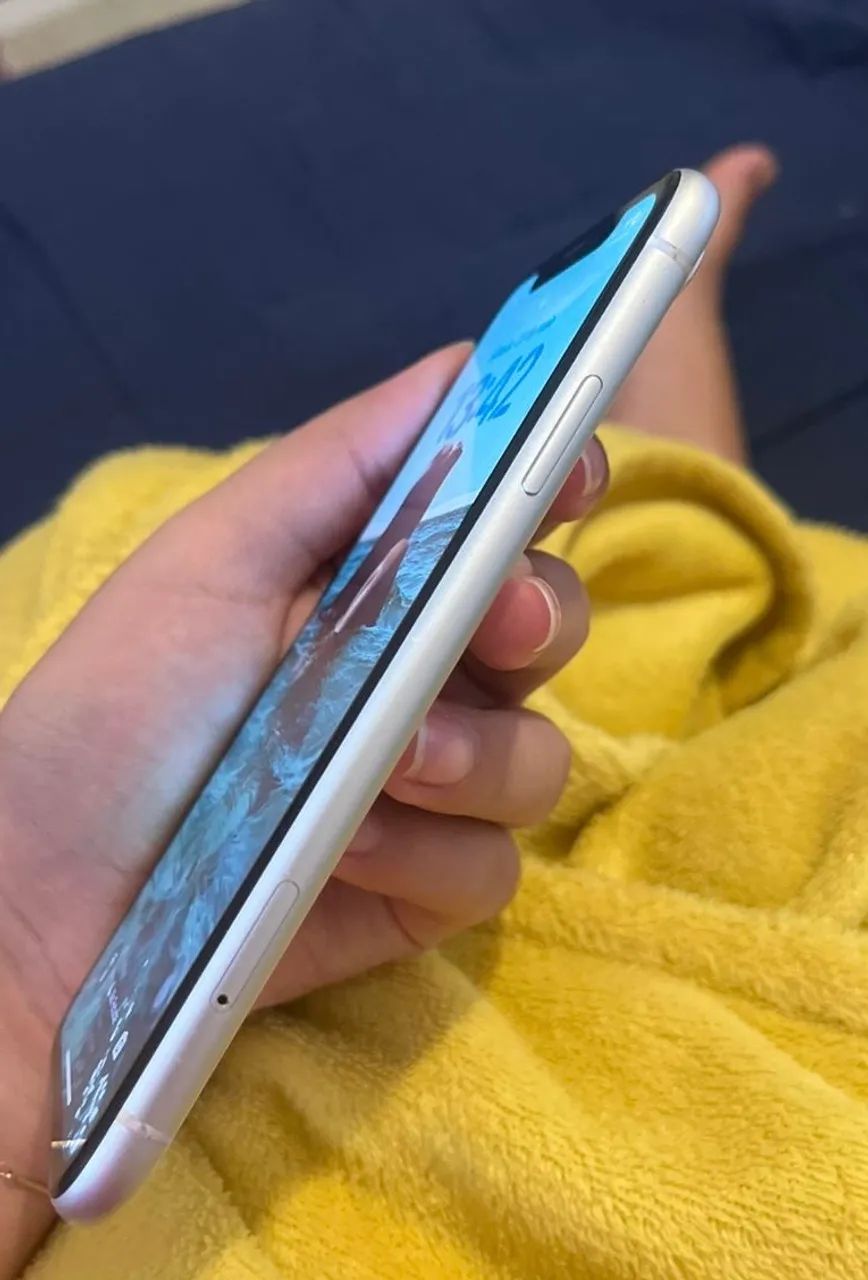 iPhone XR branco , ótimo estado a venda ! - Foto 2
