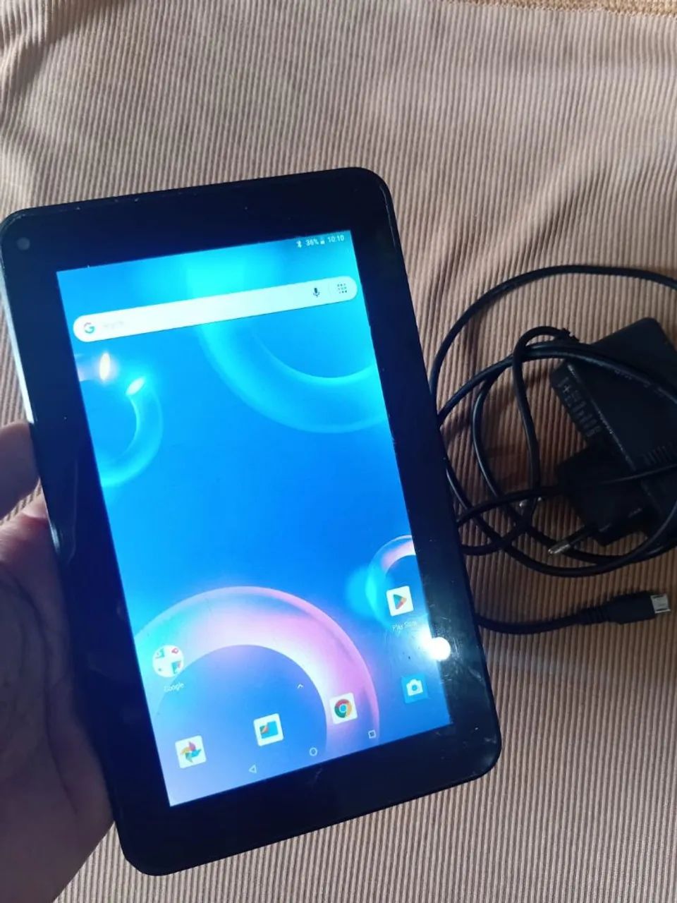 Tablet 16 gigas + carregador 