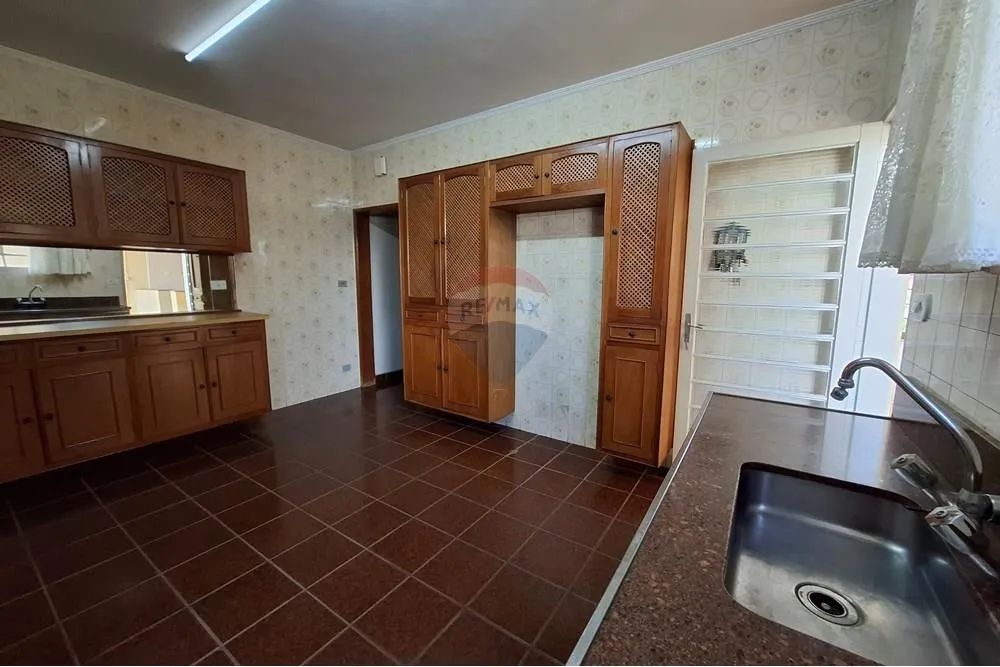 Casa Ampla com loja no Centro de Aguaí/SP - Oportunidade! - Foto 2