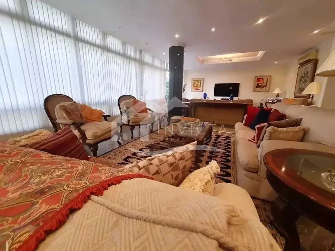 LINDO APARTAMENTO 4 QUARTOS NO POSTO 5 - Foto 2