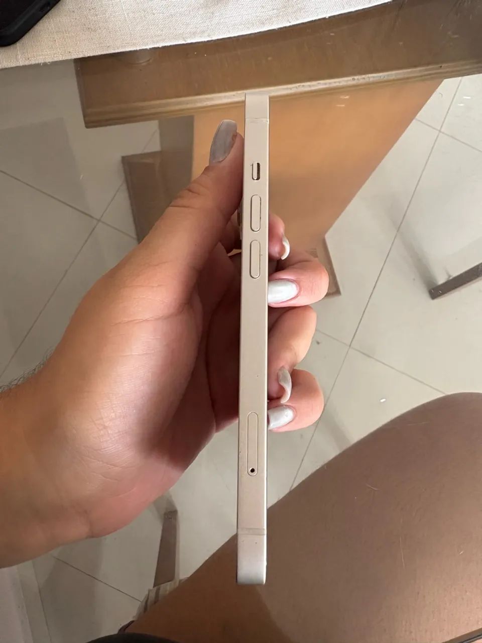 Vendo iPhone 13 Branco 128gb muito conservado - Foto 4