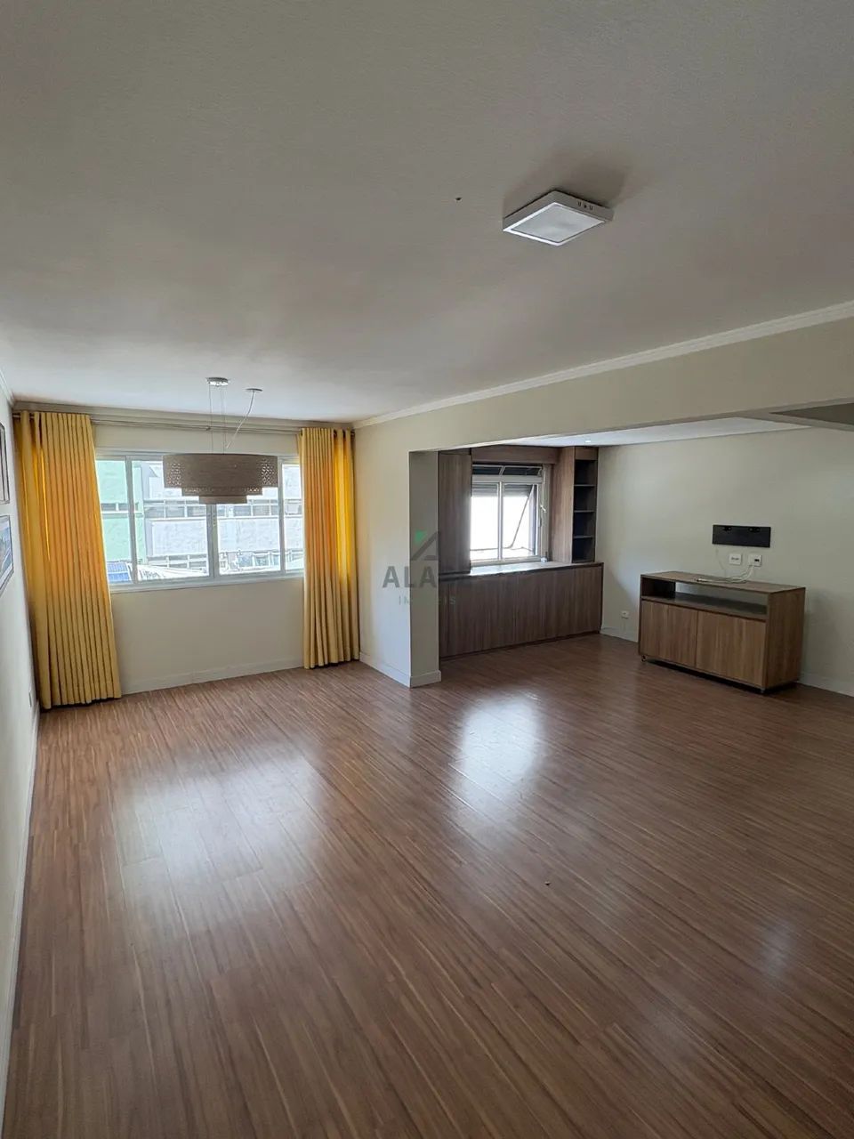 Apartamento para venda em Moema com 2 quartos, sendo 1 suíte, 85m² - Foto 3