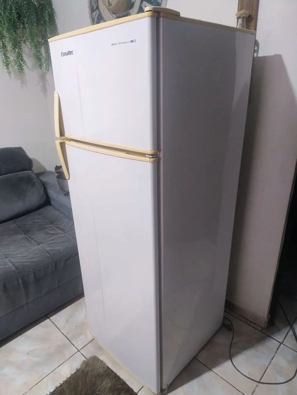 Refrigerador Esmaltec - ER320 - Foto 3
