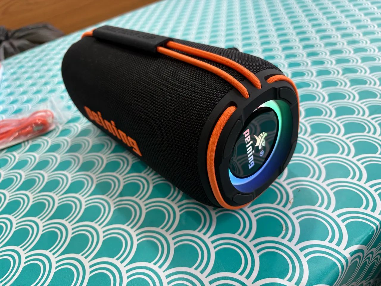 Caixa de som speaker bluetooth Peining Pei-282Bts