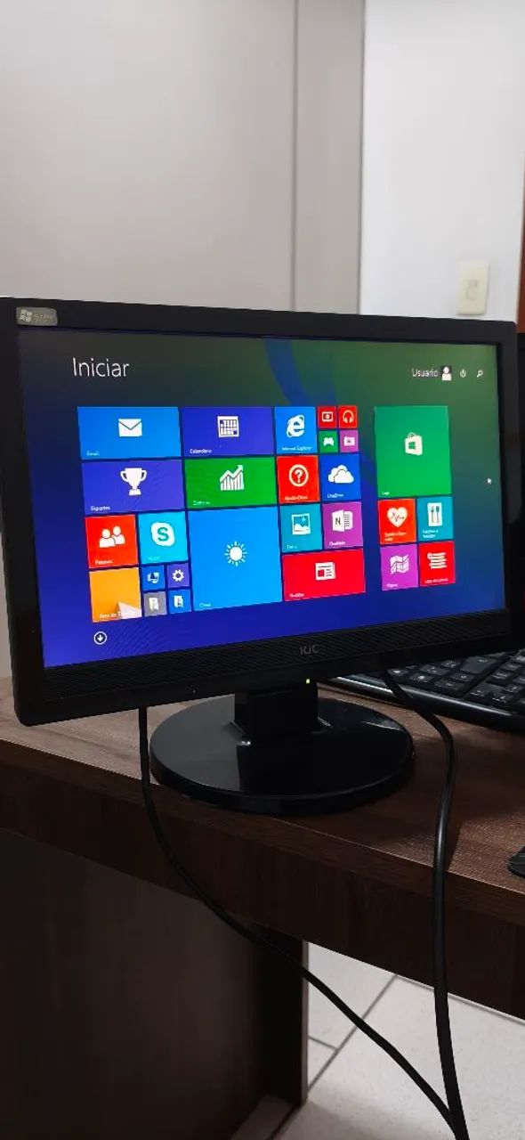 Monitor AOC