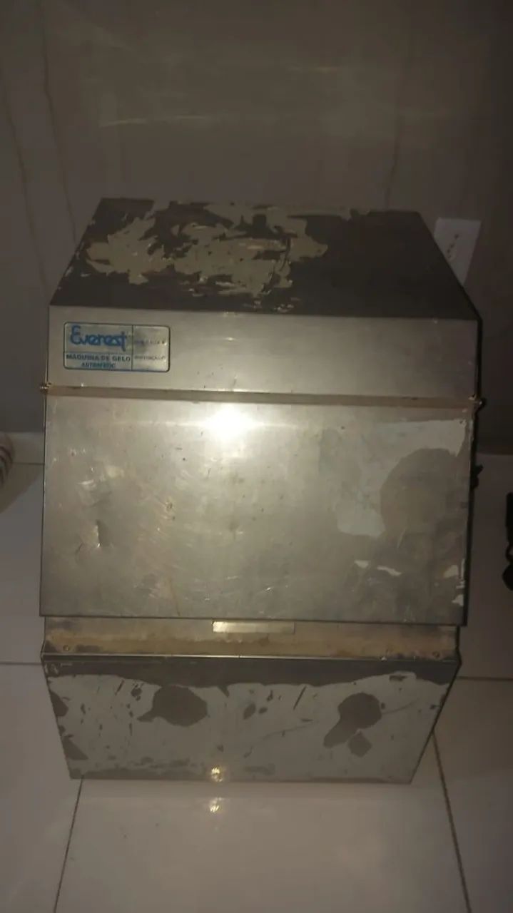 Máquina de gelo cubo 2600