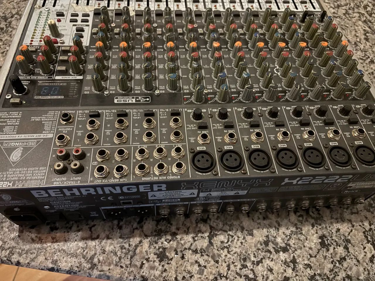 Mesa de som BEHRINGER - Foto 2