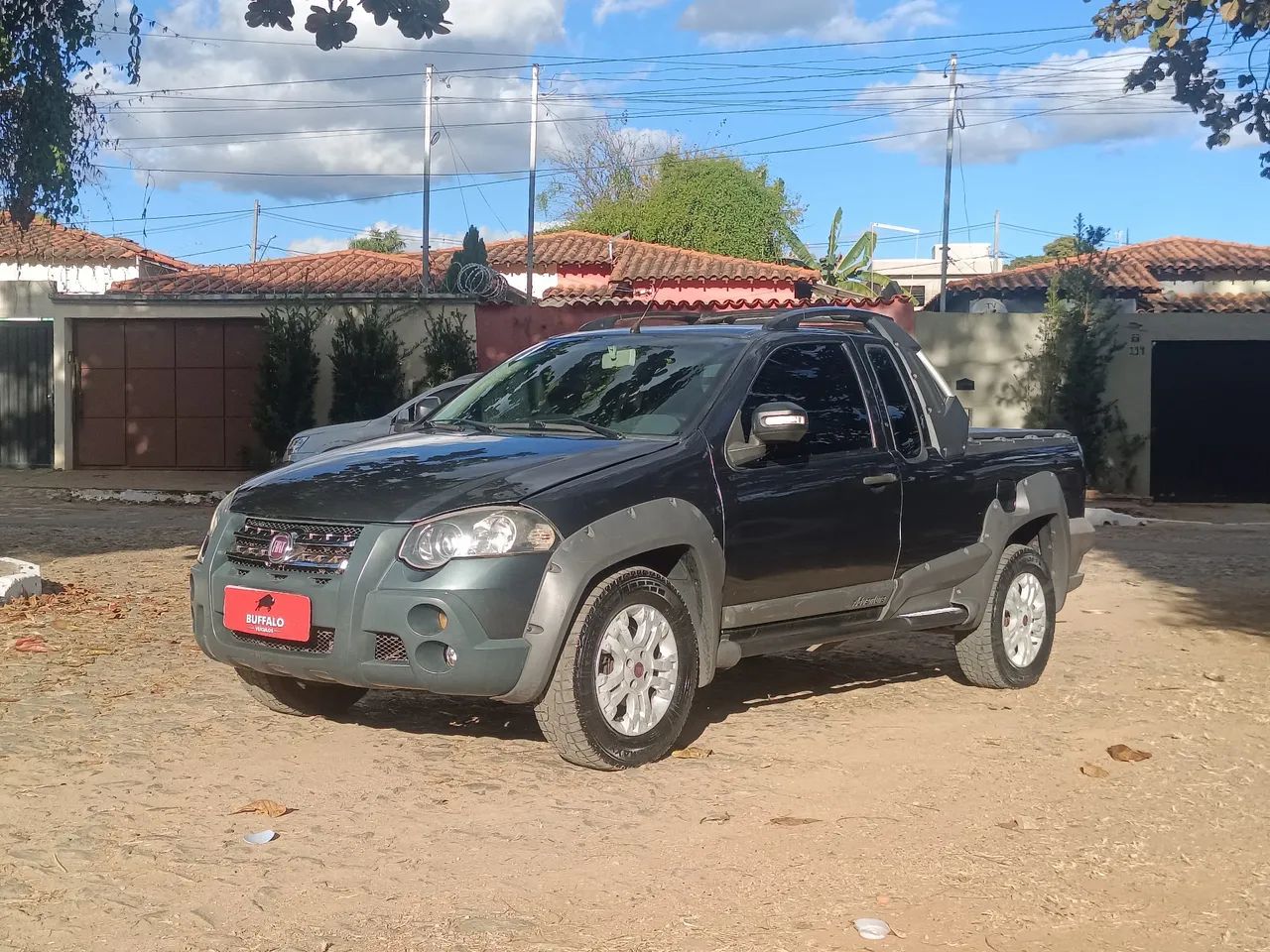 Fiat Strada Adventure1.8/ 1.8 Locker Flex CD 2011 - Foto 2