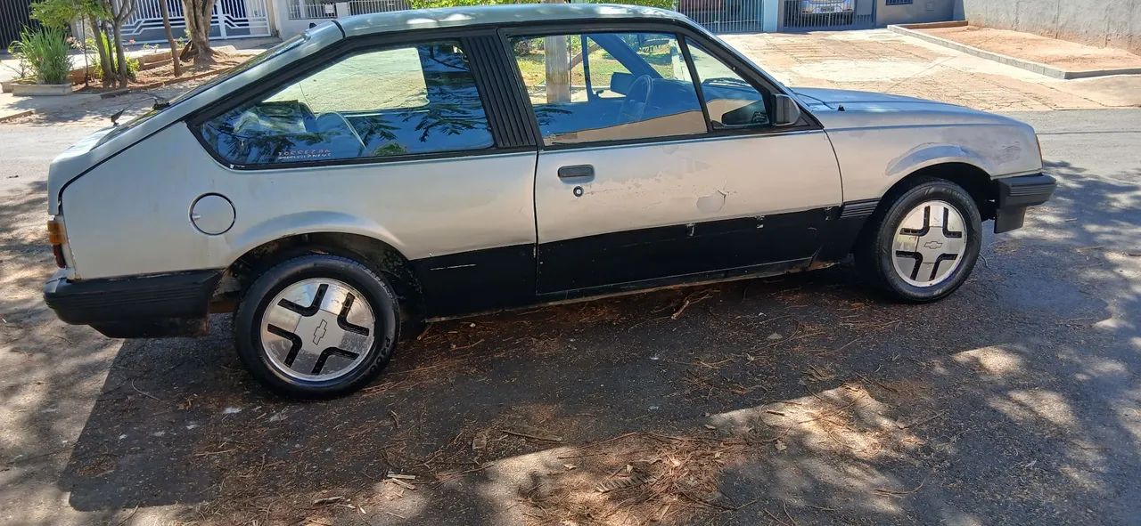 Chevrolet Monza Classic SE 2.0 /mpfi E EFI 2P E 4P 1987 - Foto 4