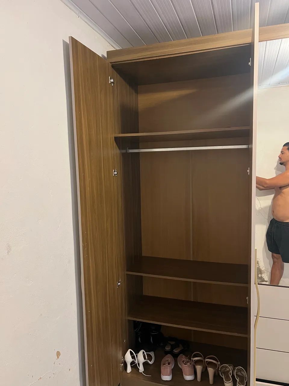 Guarda roupa semi novo  - Foto 3