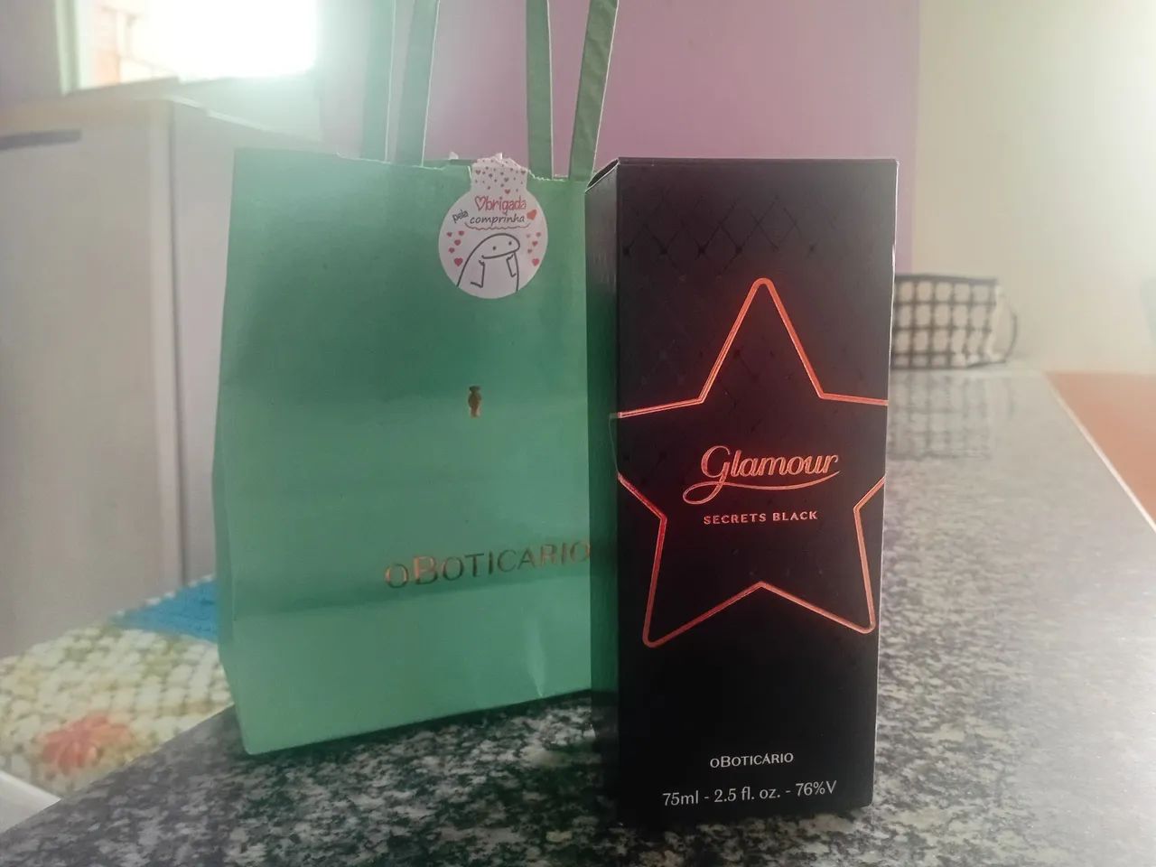 Vendo um perfume top